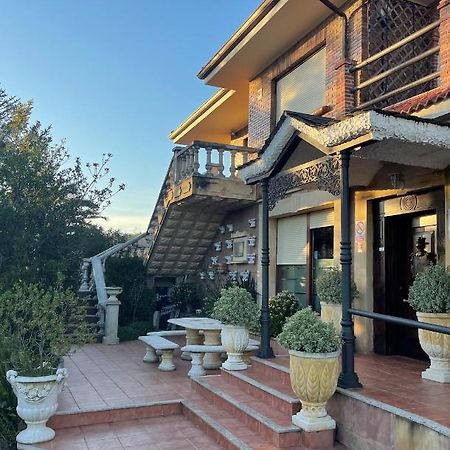 Villa Paraiso Vip Hotel Tematico (Adults Only) Ревилья-де-Камарго Экстерьер фото